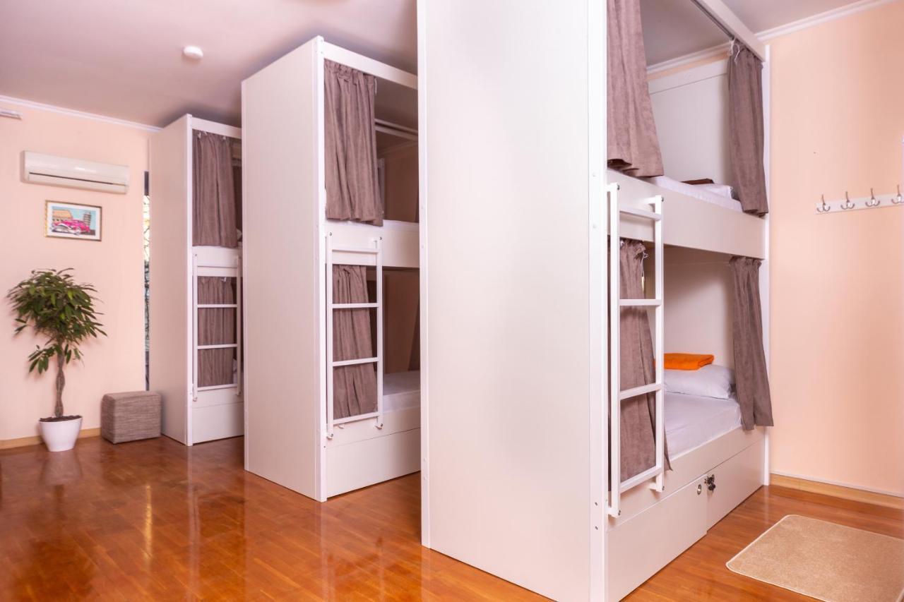 Хостел Friends House Odessa Exterior foto